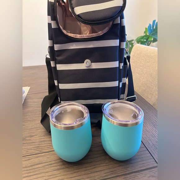 Savvy Outdoors Insulated Wine Bottle and Cups Carrier NWOT - Picture 1 of 7